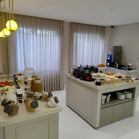 Três Caravelas Hotel 3*