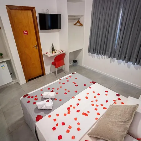 Três Caravelas 3*