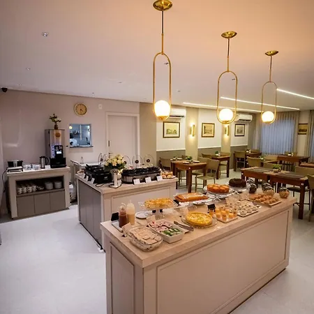 Três Caravelas Hotel 3*
